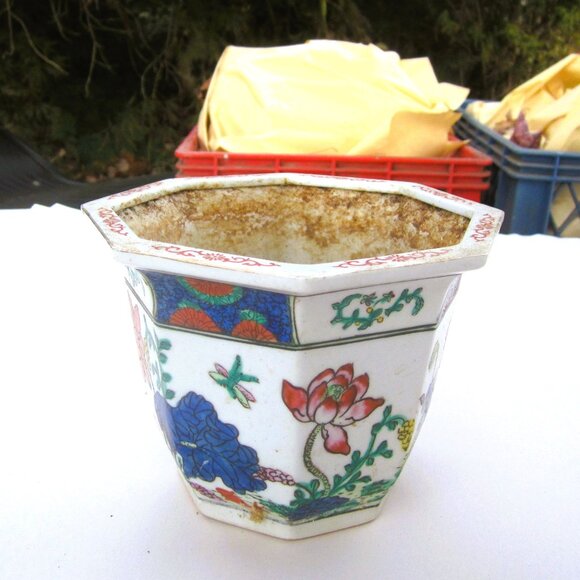 VTG HAND PAINTED PLANT POT MADE IN JAPAN FLORAL MOTIF - Picture 1 of 7
